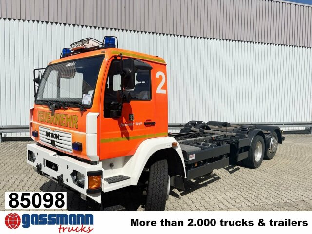 MAN 25/18.284 6x2-4 LL, Retarder, Lenkachse - Şasi kamyon: fotoğraf 1 MAN 25/18.284 6x2-4 LL, Retarder, Lenkachse - Şasi kamyon: fotoğraf 1
