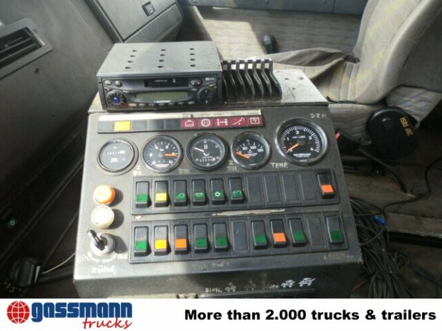 MAN M03 14.152 4x2, Schienenkehrmaschine - Yol süpürme aracı: fotoğraf 2 MAN M03 14.152 4x2, Schienenkehrmaschine - Yol süpürme aracı: fotoğraf 2