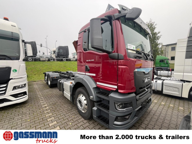MAN TGS 26.440 6x2-4 LL CH, Lenk-/Liftachse, Navi, - Şasi kamyon: fotoğraf 2 MAN TGS 26.440 6x2-4 LL CH, Lenk-/Liftachse, Navi, - Şasi kamyon: fotoğraf 2