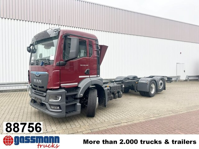 MAN TGS 26.440 6x2-4 LL CH, Lenk-/Liftachse, Navi, - Şasi kamyon: fotoğraf 1 MAN TGS 26.440 6x2-4 LL CH, Lenk-/Liftachse, Navi, - Şasi kamyon: fotoğraf 1