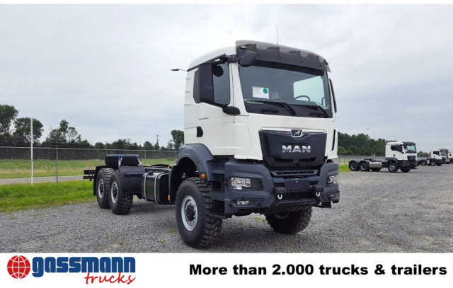 MAN TGS 33.440 6x6 BB CH, Euro2, Einzelbereifung - Şasi kamyon: fotoğraf 3 MAN TGS 33.440 6x6 BB CH, Euro2, Einzelbereifung - Şasi kamyon: fotoğraf 3