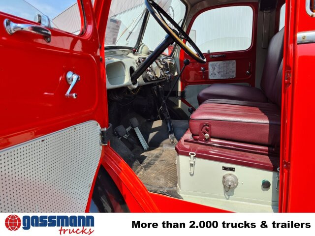 Magirus Deutz A 3500/6, TLF 16/25, TLF 16/53, 4x4 - Ambulans arabası: fotoğraf 5 Magirus Deutz A 3500/6, TLF 16/25, TLF 16/53, 4x4 - Ambulans arabası: fotoğraf 5