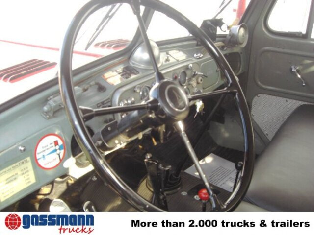 Magirus Deutz Magirus Uranus 250D 22 KW16 - İtfaiye aracı, Vinçli kamyon: fotoğraf 2 Magirus Deutz Magirus Uranus 250D 22 KW16 - İtfaiye aracı, Vinçli kamyon: fotoğraf 2