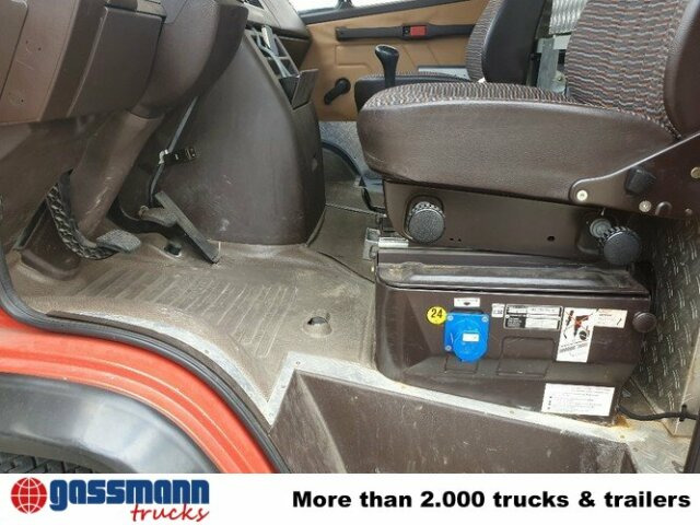 Mercedes-Benz 814 D TLF 8/6 4x2, DOKA, Feuerwehr - İtfaiye aracı: fotoğraf 2 Mercedes-Benz 814 D TLF 8/6 4x2, DOKA, Feuerwehr - İtfaiye aracı: fotoğraf 2