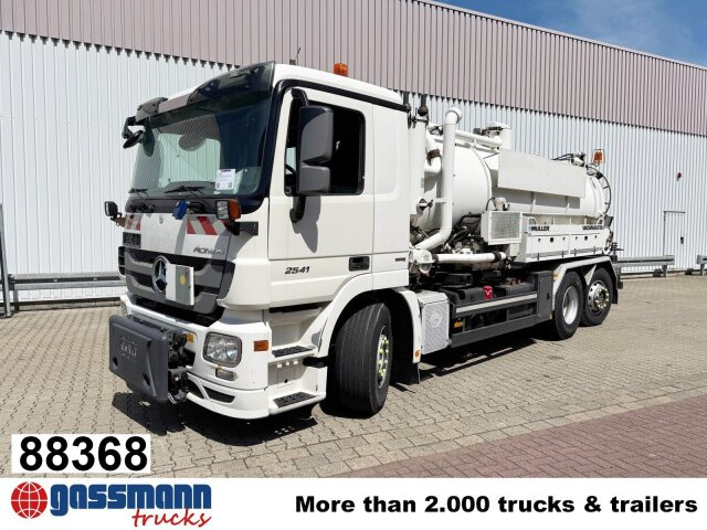 Mercedes-Benz Actros 2541 L 6x2, Müller Saug-/Spülwagen ca. - Yol süpürme aracı: fotoğraf 1 Mercedes-Benz Actros 2541 L 6x2, Müller Saug-/Spülwagen ca. - Yol süpürme aracı: fotoğraf 1
