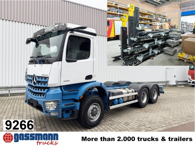Mercedes-Benz Arocs 2651 L 6x6, HydroDrive, MirrorCam, - Kancalı yükleyici kamyon: fotoğraf 1 Mercedes-Benz Arocs 2651 L 6x6, HydroDrive, MirrorCam, - Kancalı yükleyici kamyon: fotoğraf 1