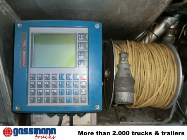 Mercedes-Benz SK 1824 L 4x2, Esterer Tankaufbau ca. 13.100l, 2 - Tanker kamyon: fotoğraf 4 Mercedes-Benz SK 1824 L 4x2, Esterer Tankaufbau ca. 13.100l, 2 - Tanker kamyon: fotoğraf 4