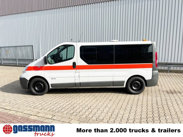 Renault Trafik 2.0 dCi115 4x2, Krankentransporter - Ambulans arabası: fotoğraf 4 Renault Trafik 2.0 dCi115 4x2, Krankentransporter - Ambulans arabası: fotoğraf 4