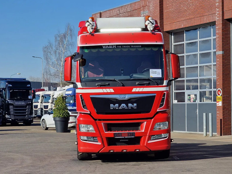 MAN TGX 26.560 XXL 6x2/4 - Custom interior - Steering axle - Euro 6 - AS Tronic - Çekici: fotoğraf 2 MAN TGX 26.560 XXL 6x2/4 - Custom interior - Steering axle - Euro 6 - AS Tronic - Çekici: fotoğraf 2