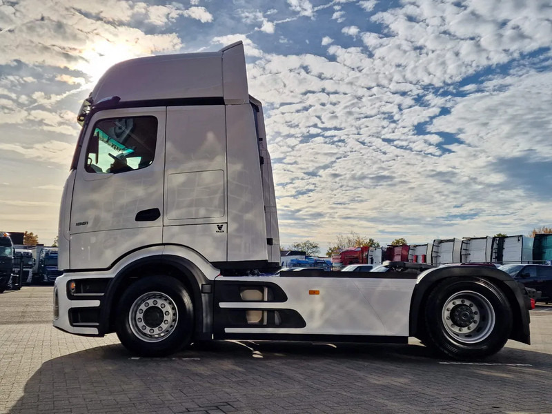 Mercedes-Benz Actros 1851 Procab GigaSpace 4x2 - New - Retarder - Mirror cam - 2x tank - Full spoiler - Navi - Çekici: fotoğraf 4 Mercedes-Benz Actros 1851 Procab GigaSpace 4x2 - New - Retarder - Mirror cam - 2x tank - Full spoiler - Navi - Çekici: fotoğraf 4