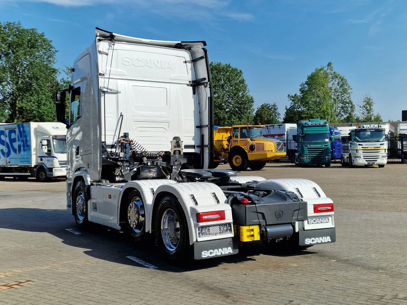 Scania 660S V8 NGS Highline 6x2/4 - New - Old dashboard - Full spec - Retarder - Night clima - Led - Leather - Navi - Çekici: fotoğraf 5 Scania 660S V8 NGS Highline 6x2/4 - New - Old dashboard - Full spec - Retarder - Night clima - Led - Leather - Navi - Çekici: fotoğraf 5