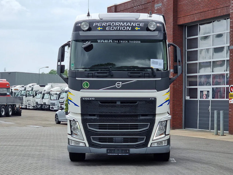 Volvo FH 13.500 Globetrotter 4x2 - I parkcool - Full air - Low KM 347Tkm - Fridge - Çekici: fotoğraf 3 Volvo FH 13.500 Globetrotter 4x2 - I parkcool - Full air - Low KM 347Tkm - Fridge - Çekici: fotoğraf 3
