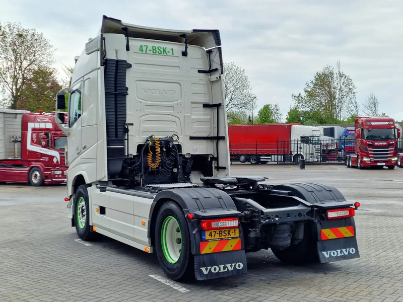 Volvo FH 13.540 Globetrotter 4x2 - Custom exterior - I parkcool - Navi - APK/TUV: 27-02-2026 - Çekici: fotoğraf 5 Volvo FH 13.540 Globetrotter 4x2 - Custom exterior - I parkcool - Navi - APK/TUV: 27-02-2026 - Çekici: fotoğraf 5
