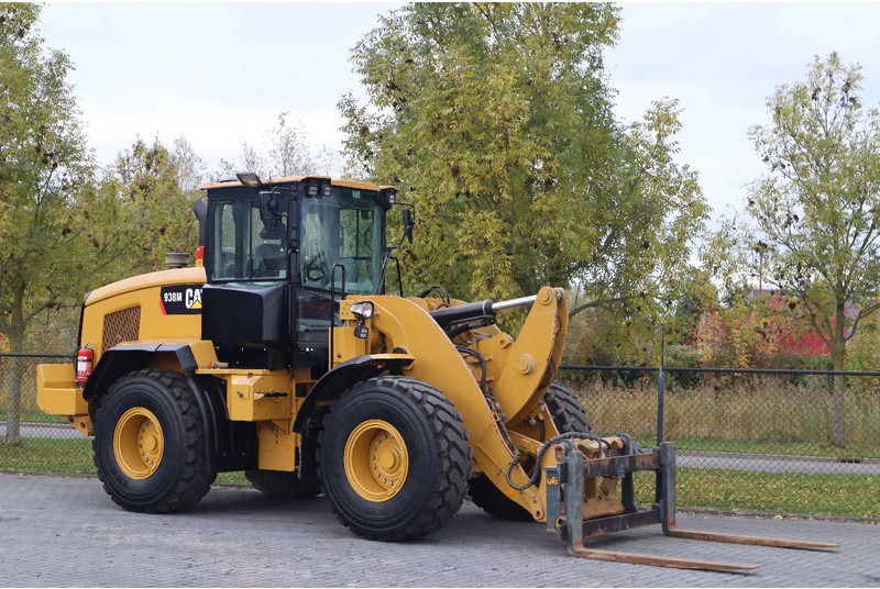 Caterpillar 938 M | 2X BUCKET | JIB | FORKS | BSS | GOOD CONDITION - Tekerlekli yükleyici: fotoğraf 5 Caterpillar 938 M | 2X BUCKET | JIB | FORKS | BSS | GOOD CONDITION - Tekerlekli yükleyici: fotoğraf 5