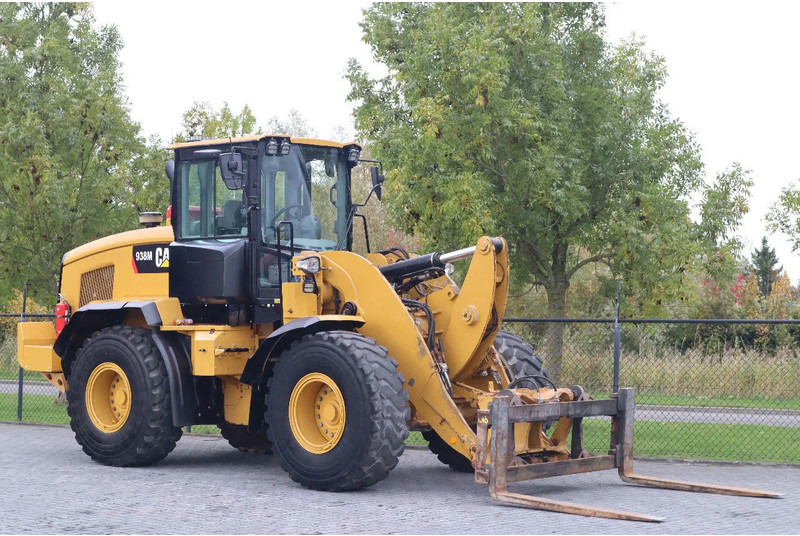 Caterpillar 938 M | 2X BUCKET | JIB | FORKS | BSS | GOOD CONDITION - Tekerlekli yükleyici: fotoğraf 5 Caterpillar 938 M | 2X BUCKET | JIB | FORKS | BSS | GOOD CONDITION - Tekerlekli yükleyici: fotoğraf 5