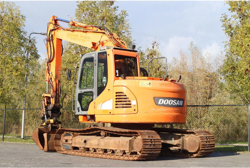 Doosan DX140LCR-3 | DX 140 LCR-3 | TILT ROTATOR | BUCKET | DOZERBLADE - Paletli ekskavatör: fotoğraf 3 Doosan DX140LCR-3 | DX 140 LCR-3 | TILT ROTATOR | BUCKET | DOZERBLADE - Paletli ekskavatör: fotoğraf 3