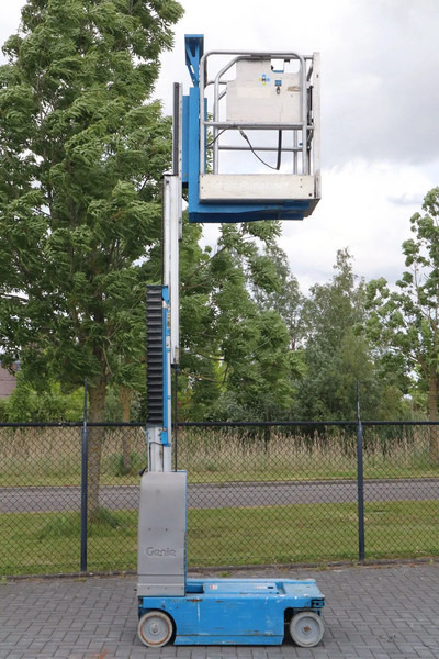 Genie GR-12 | 5.45 METER | 227 KG | MULTIPLE UNITS - Teleskopik platform: fotoğraf 4 Genie GR-12 | 5.45 METER | 227 KG | MULTIPLE UNITS - Teleskopik platform: fotoğraf 4