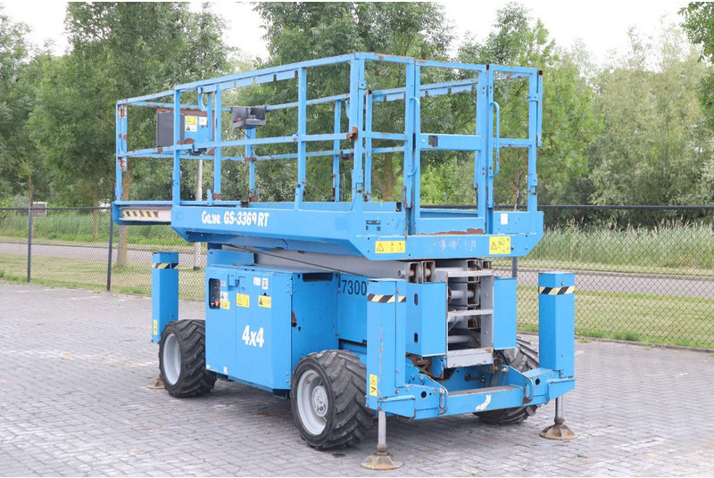 Genie GS-3369 RT | 12 METER | ROUGH TERRAIN - Makasli platform: fotoğraf 3 Genie GS-3369 RT | 12 METER | ROUGH TERRAIN - Makasli platform: fotoğraf 3
