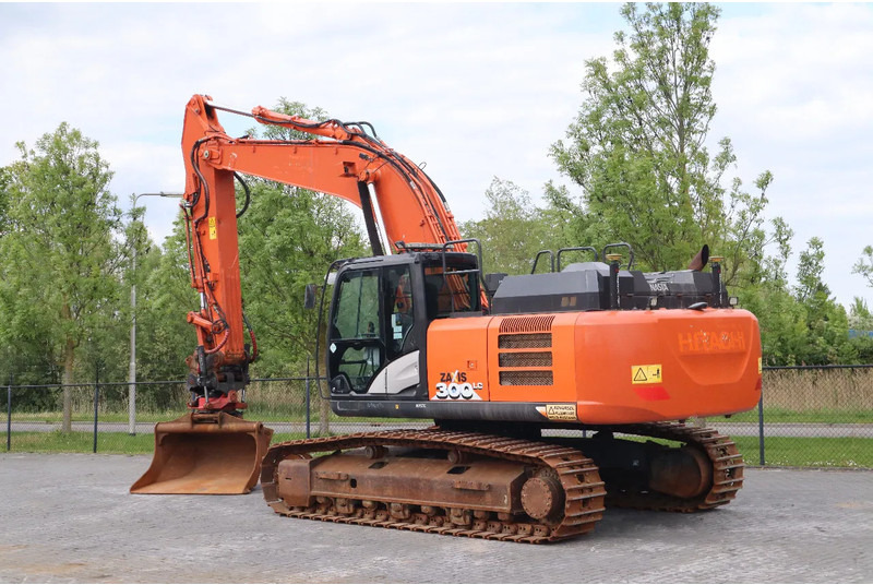 Hitachi ZX300 LC-6 | ROTOTILT | BUCKET | GPS - Paletli ekskavatör: fotoğraf 3 Hitachi ZX300 LC-6 | ROTOTILT | BUCKET | GPS - Paletli ekskavatör: fotoğraf 3
