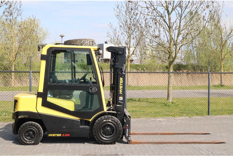 Hyster H2.5 A | BOOM SUSPENSION | SIDESHIFT | FORK EXTENTIONS | FORK POSITIONERS - Dizel forklift: fotoğraf 4 Hyster H2.5 A | BOOM SUSPENSION | SIDESHIFT | FORK EXTENTIONS | FORK POSITIONERS - Dizel forklift: fotoğraf 4