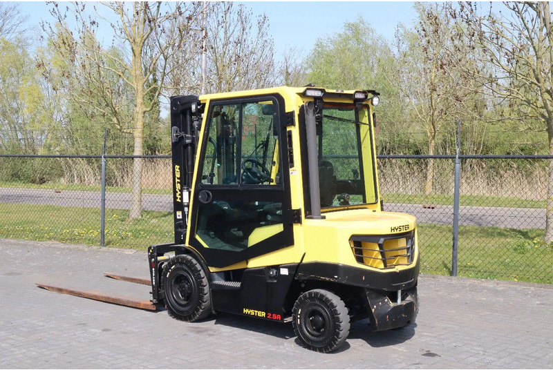 Hyster H2.5 A | BOOM SUSPENSION | SIDESHIFT | FORK EXTENTIONS | FORK POSITIONERS - Dizel forklift: fotoğraf 3 Hyster H2.5 A | BOOM SUSPENSION | SIDESHIFT | FORK EXTENTIONS | FORK POSITIONERS - Dizel forklift: fotoğraf 3