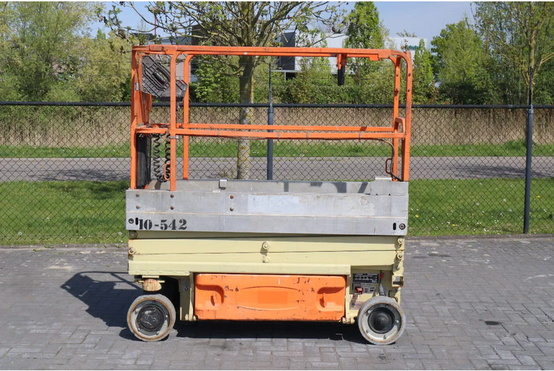 JLG 1930 ES | 7.7 METER | 230 KG - Makasli platform: fotoğraf 1 JLG 1930 ES | 7.7 METER | 230 KG - Makasli platform: fotoğraf 1