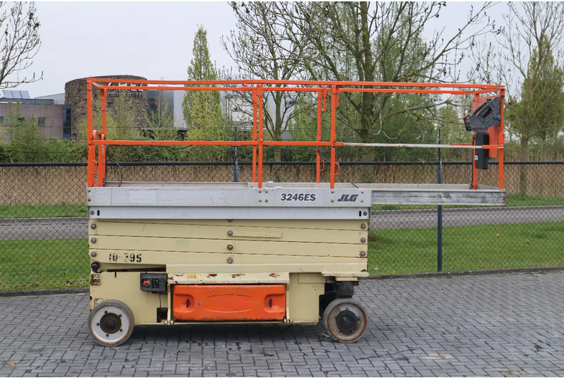 JLG 3246 ES | 12 METER | 320 KG - Makasli platform: fotoğraf 4 JLG 3246 ES | 12 METER | 320 KG - Makasli platform: fotoğraf 4