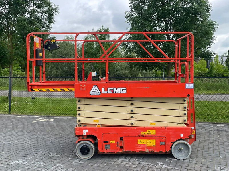 LGMG AS1012E | 12 METER | 320 KG | GS-3232 | ES 3246 - Makasli platform: fotoğraf 4 LGMG AS1012E | 12 METER | 320 KG | GS-3232 | ES 3246 - Makasli platform: fotoğraf 4