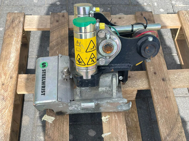 STEELWRIST TMX S30 -180HA | TILT QUICKCOUPLER | TILTING COUPLER | NEW - Tiltrotatör - İş makinaları: fotoğraf 2 STEELWRIST TMX S30 -180HA | TILT QUICKCOUPLER | TILTING COUPLER | NEW - Tiltrotatör - İş makinaları: fotoğraf 2