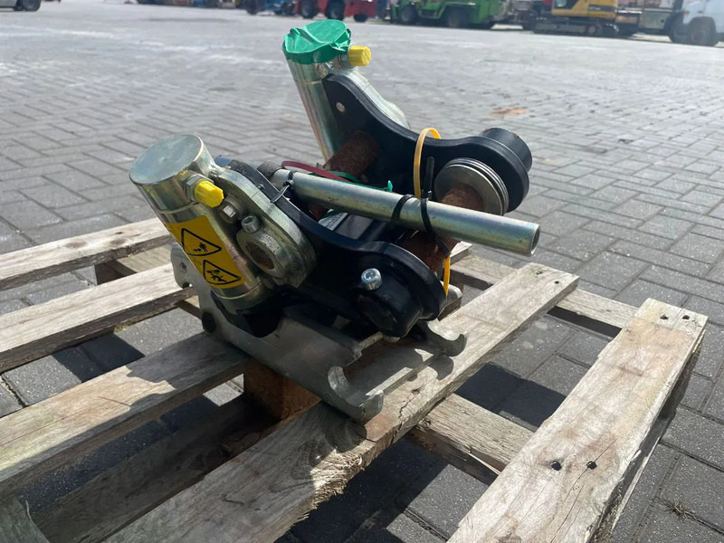 Sanderson STEELWRIST TMX S30 -180HA | TILT QUICKCOUPLER | TILTING COUPLER | NEW - Tiltrotatör - İş makinaları: fotoğraf 5 Sanderson STEELWRIST TMX S30 -180HA | TILT QUICKCOUPLER | TILTING COUPLER | NEW - Tiltrotatör - İş makinaları: fotoğraf 5