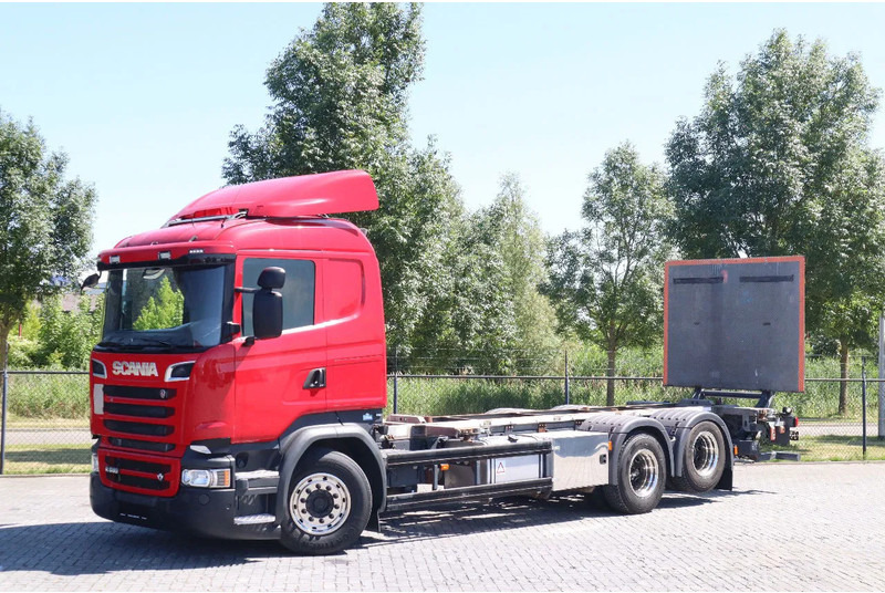 Scania R580 V8 | 6X2 | BDF | RETARDER | TAILLIFT | EURO 6 - Şasi kamyon: fotoğraf 1 Scania R580 V8 | 6X2 | BDF | RETARDER | TAILLIFT | EURO 6 - Şasi kamyon: fotoğraf 1