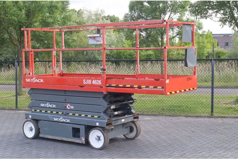 Skyjack SJ III 4626 | 9.75 METER | 454 KG - Makasli platform: fotoğraf 5 Skyjack SJ III 4626 | 9.75 METER | 454 KG - Makasli platform: fotoğraf 5