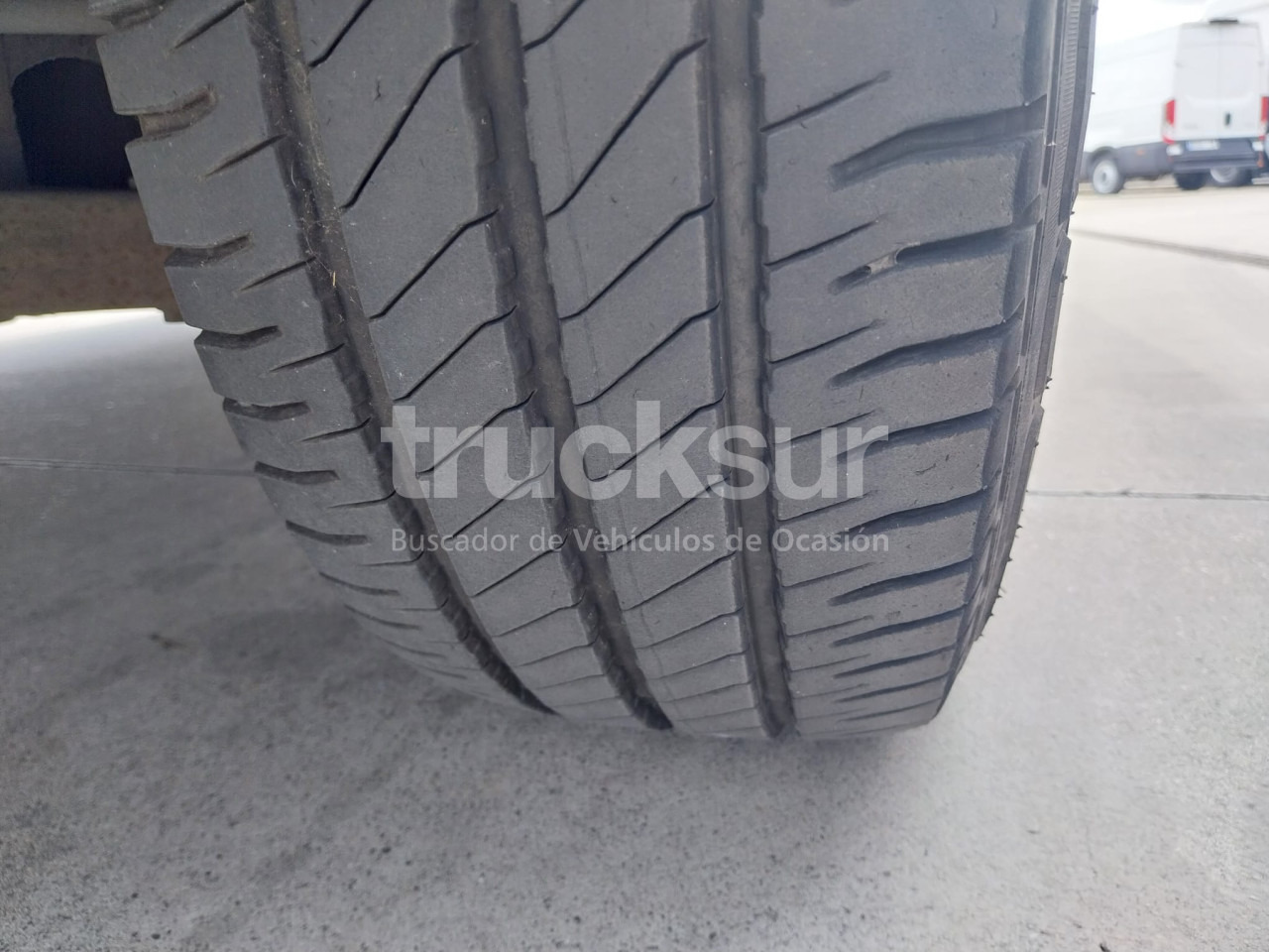 Kapalı kasa kamyonet IVECO DAILY 35S12 7M3: fotoğraf 17