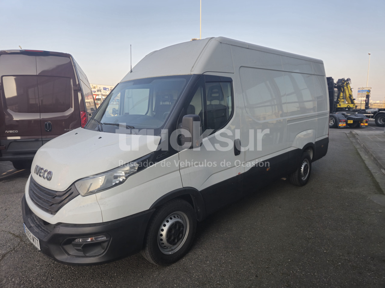 IVECO DAILY 35S16V 12M3 - Kapalı kasa kamyonet: fotoğraf 1 IVECO DAILY 35S16V 12M3 - Kapalı kasa kamyonet: fotoğraf 1