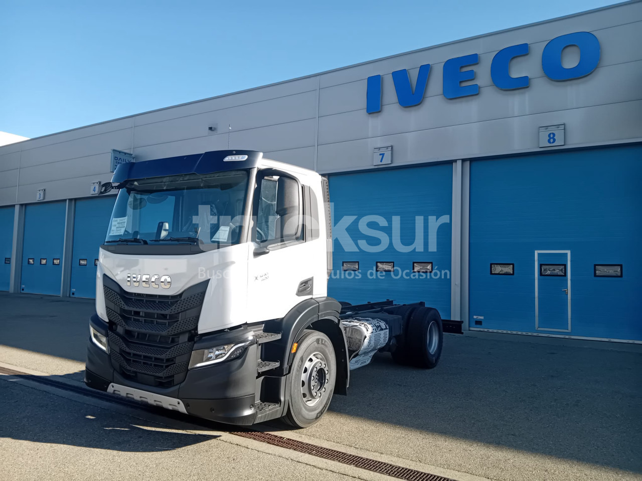 IVECO X-WAY 420 - Şasi kamyon: fotoğraf 1 IVECO X-WAY 420 - Şasi kamyon: fotoğraf 1