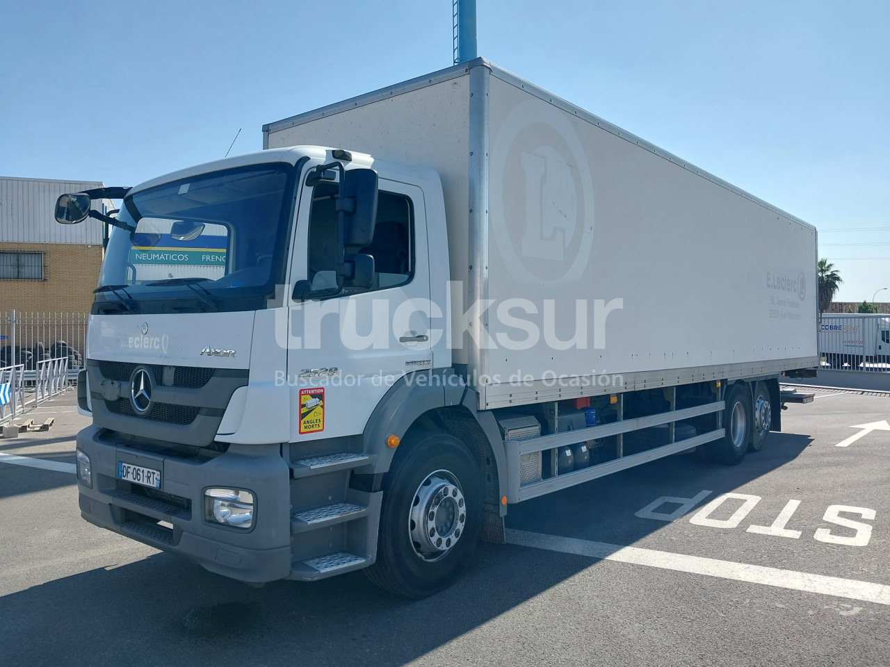 MERCEDES AXOR 2529 ejes 6x2*4 - Kapalı kasa kamyon: fotoğraf 1 MERCEDES AXOR 2529 ejes 6x2*4 - Kapalı kasa kamyon: fotoğraf 1
