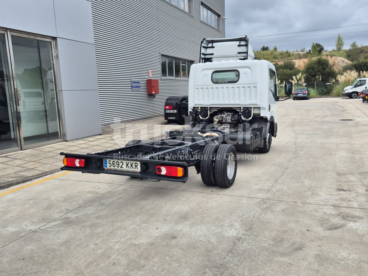 NISSAN NT 400 - Şasi kamyon: fotoğraf 4 NISSAN NT 400 - Şasi kamyon: fotoğraf 4