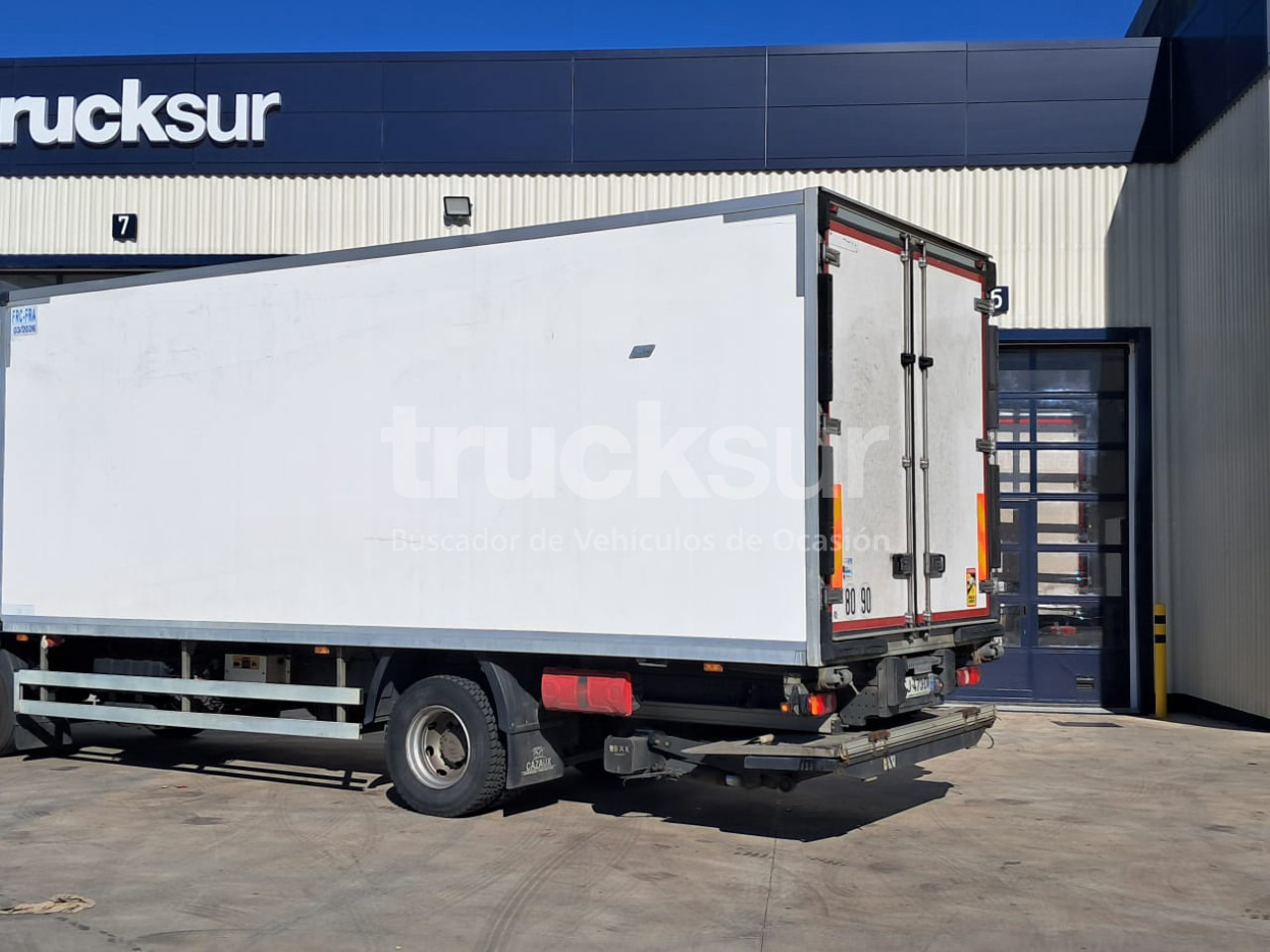 RENAULT D13.240 - Refrijeratör kamyon: fotoğraf 3 RENAULT D13.240 - Refrijeratör kamyon: fotoğraf 3