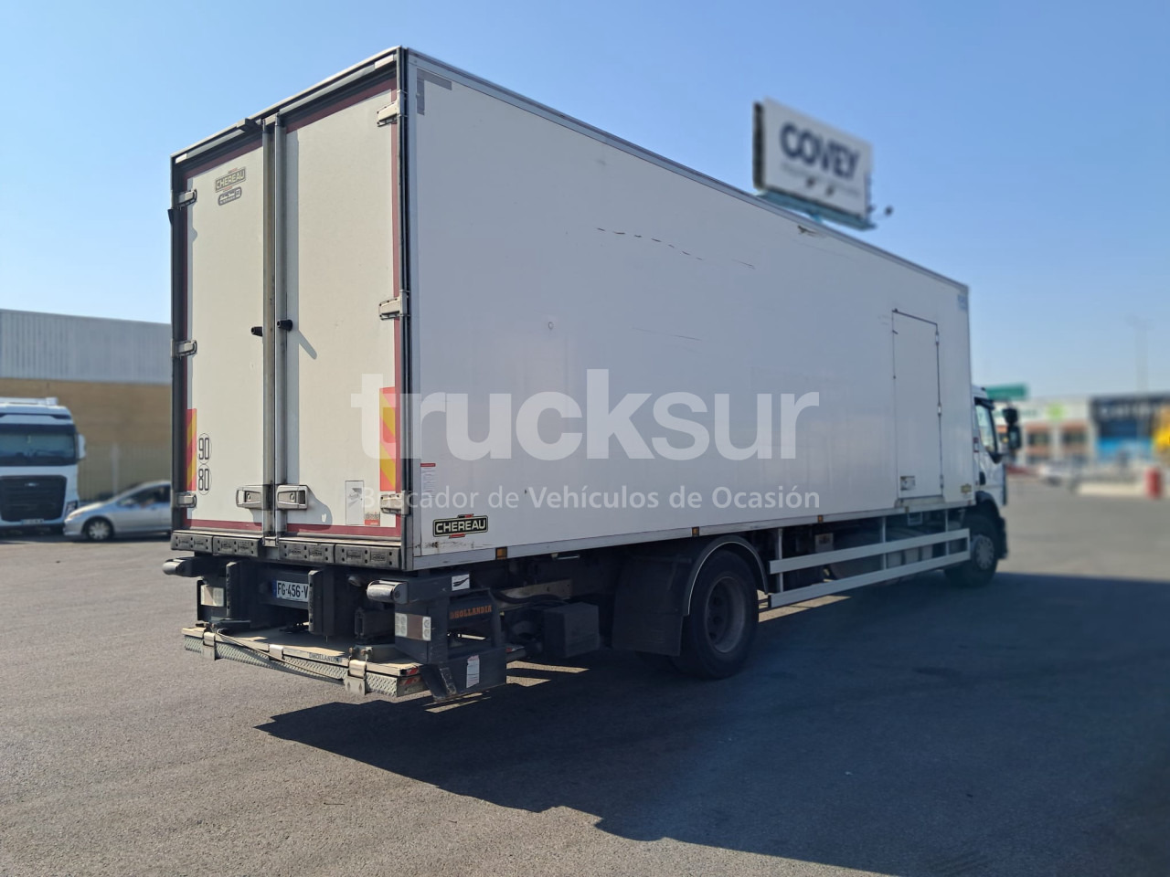 RENAULT D320.18 - Refrijeratör kamyon: fotoğraf 3 RENAULT D320.18 - Refrijeratör kamyon: fotoğraf 3