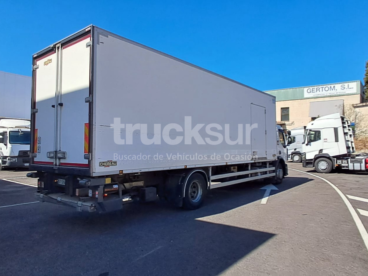 RENAULT D320.18 - Refrijeratör kamyon: fotoğraf 3 RENAULT D320.18 - Refrijeratör kamyon: fotoğraf 3