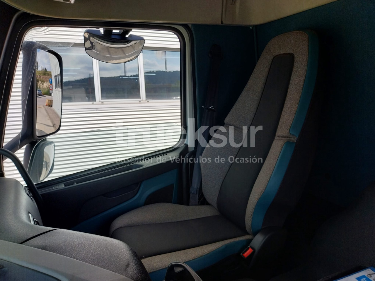 Hidrolift kamyon VOLVO FM 330HP: fotoğraf 13