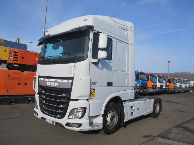 DAF XF105 460 - Çekici: fotoğraf 1 DAF XF105 460 - Çekici: fotoğraf 1
