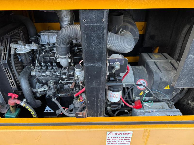 Doosan G20 - Elektrikli jeneratör: fotoğraf 4 Doosan G20 - Elektrikli jeneratör: fotoğraf 4