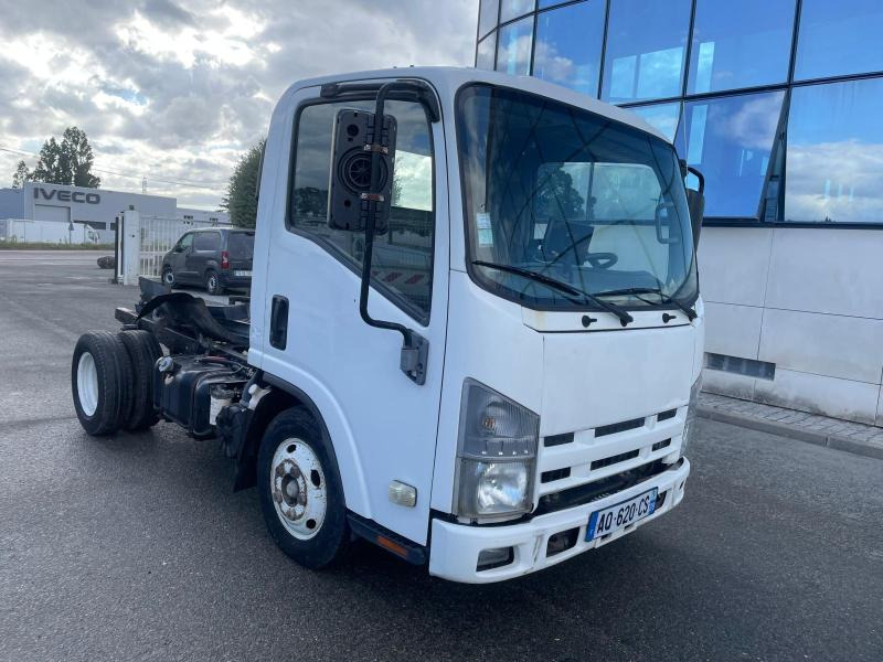 Isuzu - Şasi kamyon: fotoğraf 2 Isuzu - Şasi kamyon: fotoğraf 2