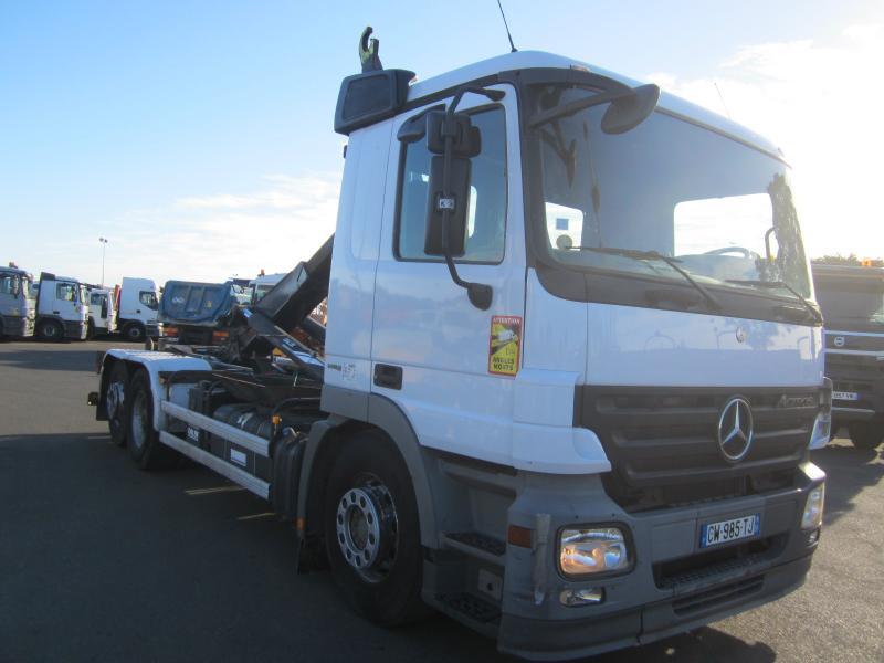 Mercedes Actros - Kancalı yükleyici kamyon: fotoğraf 2 Mercedes Actros - Kancalı yükleyici kamyon: fotoğraf 2