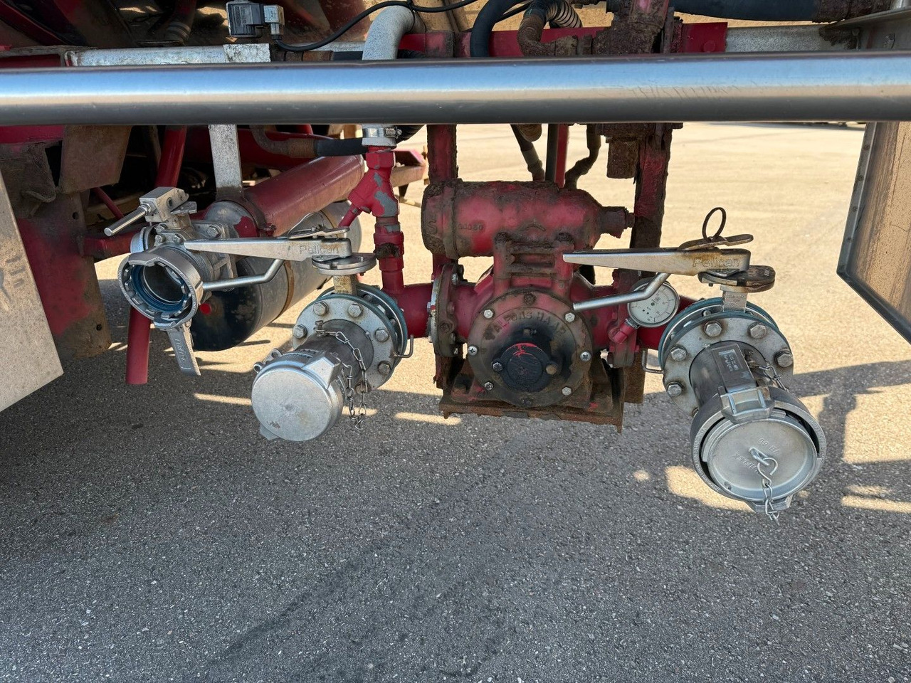 Burg 3 axle 3 compartments 32.200 L ADR - Tanker dorse: fotoğraf 5 Burg 3 axle 3 compartments 32.200 L ADR - Tanker dorse: fotoğraf 5