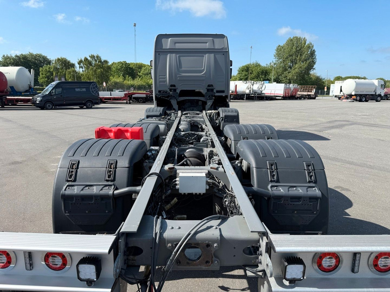 Scania G450 NGS 8x2*6 ADR Chassis / Fahrgestell Euro 6 - Şasi kamyon: fotoğraf 5 Scania G450 NGS 8x2*6 ADR Chassis / Fahrgestell Euro 6 - Şasi kamyon: fotoğraf 5
