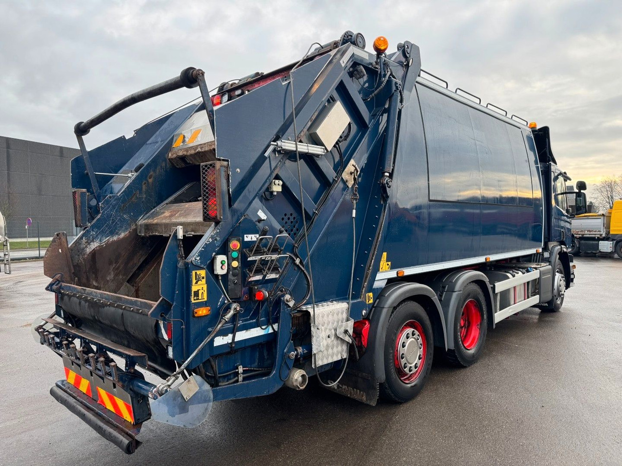 Scania P320 6x2*4 Euro 6 NTM 21 m3 - Çöp kamyonu: fotoğraf 3 Scania P320 6x2*4 Euro 6 NTM 21 m3 - Çöp kamyonu: fotoğraf 3