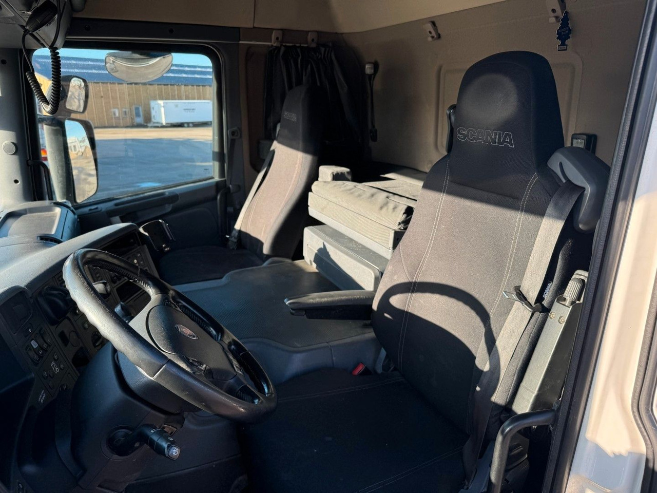 Scania P410 6x4 Liebherr THP 140 H 24 M4XH Concretepump - Mobil beton pompası: fotoğraf 5 Scania P410 6x4 Liebherr THP 140 H 24 M4XH Concretepump - Mobil beton pompası: fotoğraf 5