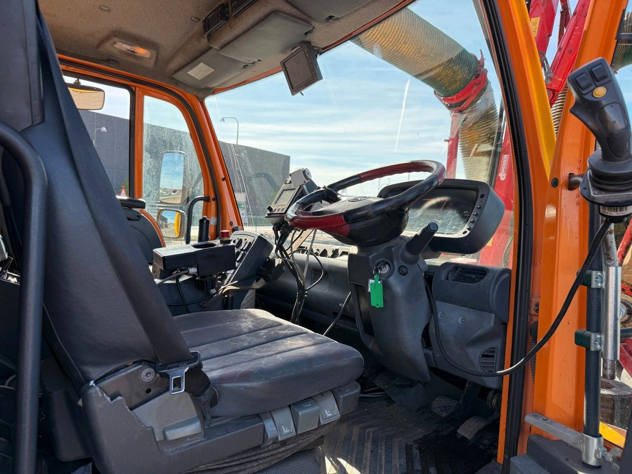 Unimog U500 4x4 / Dücker Kipper / Saug / Mäher MKT 15R - Damperli kamyon: fotoğraf 5 Unimog U500 4x4 / Dücker Kipper / Saug / Mäher MKT 15R - Damperli kamyon: fotoğraf 5